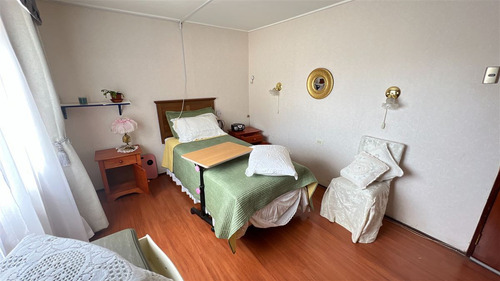 Casa En Venta De 3 Dorm. En Concepción