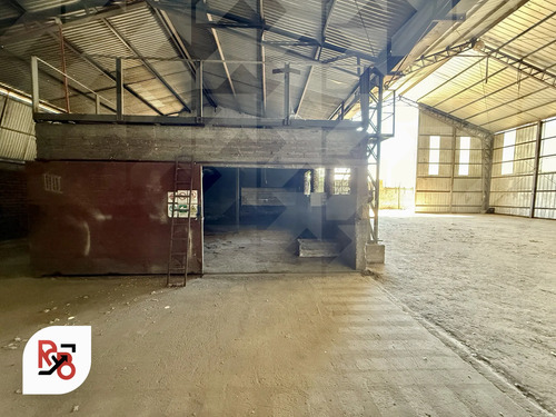 Se Arrienda Galpon-bodega En Plena Carretera De Curicó