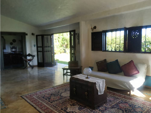 Casa En Venta De Estilo Español La Suiza San Antonio