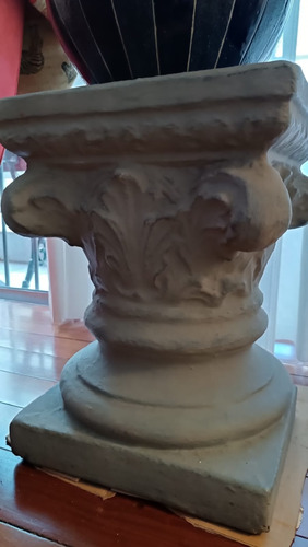 Pedestal Romano