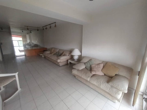 Se Vende Apartamento 112m2 4h/3b/1pe El Bosque Sans Souci