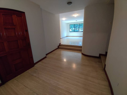 Imagen 10 de 18 de Amplio Apartamento En Venta En La Soledad Las Delicias Maracay 04128900222