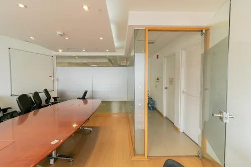 Oficina En Arriendo En Centro Internacional. Cod A1094008