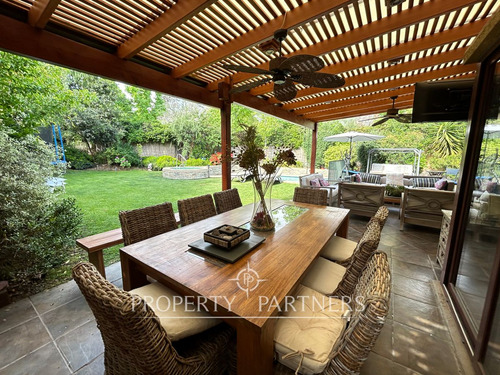 Espectacular Casa En Exclusivo Condominio De Camin...