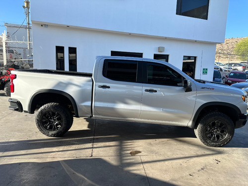 Chevrolet Cheyenne 6.2 Doble Cab Zr2 4X4 At
