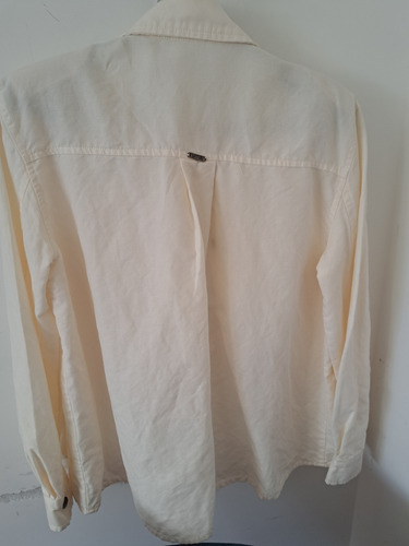 Camisa Úma De Algodón Y Lino . Con Broches Plateados M . Imp (Usado)