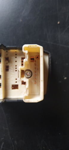 Imagen 2 de 4 de Control Eléctrico De Retrovisores Toyota Sensacion