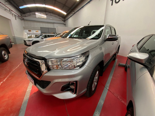 Toyota Hilux 2.8 Cd Srv 177cv 4x4