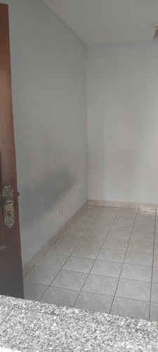 Vende-se Uma Casa Térreo E Primeiro Andar, Em Pernambués