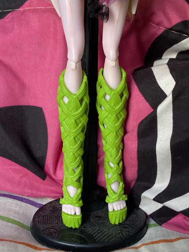 Muñeca Monster High Batsy Claro Casi Completa (Usado)