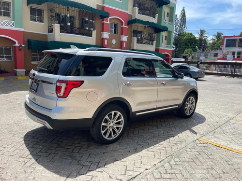 Imagen 8 de 15 de Ford Explorer Limited Americana