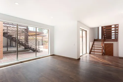 Casa En Venta En Niza Norte. Cod V3805