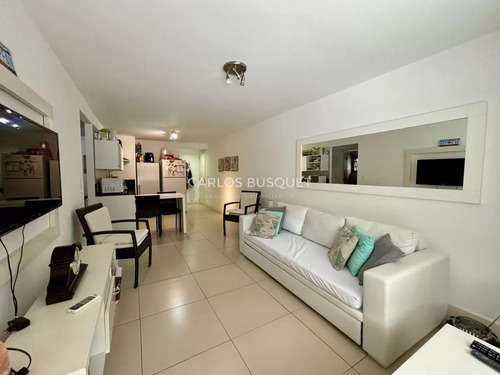 Apartamento En Venta De 2 Dormitorios En Edificio Unique, Pedragosa Sierra