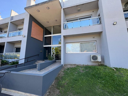 Venta Depto 2 Ambientes Con Jacuzzi Y Cochera