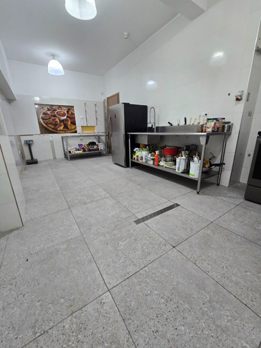 Venta Fondo De Comercio De Restaurante En Alto Prado, Listo Para Operar Con Permiso De Licores (a.v)