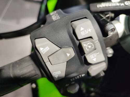 Imagen 13 de 19 de Kawasaki Ninja Zx10 R - Zx10r 0km 2023 ***tomamos Permuta***