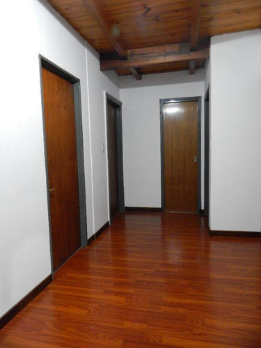 Imagen 11 de 30 de Hermoso Chalet 5 Ambientes