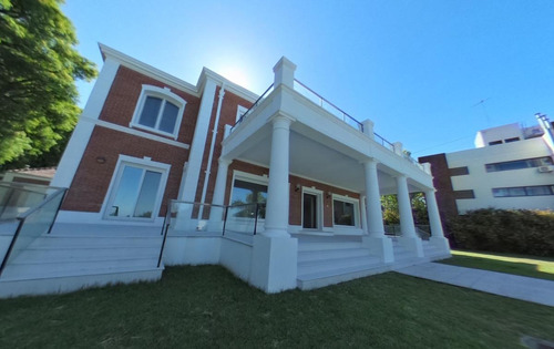 Imagen 4 de 20 de Casa - La Lucila Con Espectacular Vista Al Río