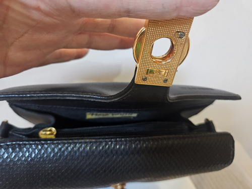 Cartera Mara Varesse De Cuero Negro Negro Lisa Oro Negro (Usado)