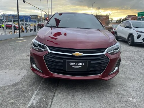 Chevrolet Onix 1.0T Premier Sedan At