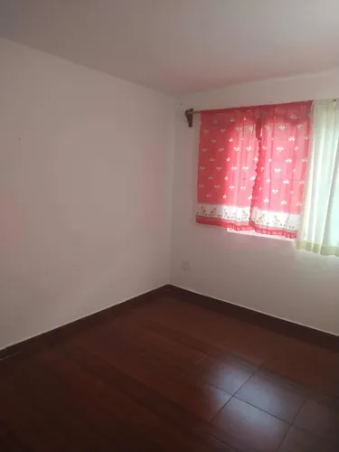 Casa Muy Amplia Ya Que Son Dos Unidas Por Dentro.