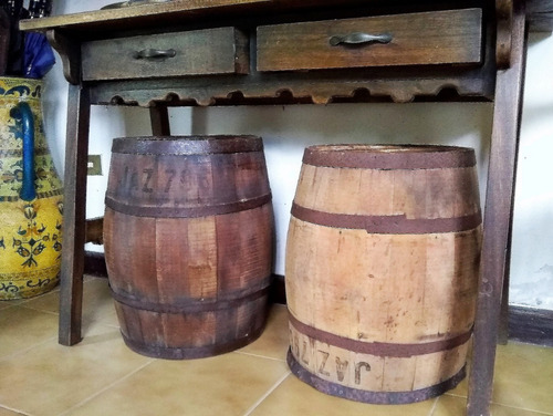 Viejos Barriles Decorativos (Usado)