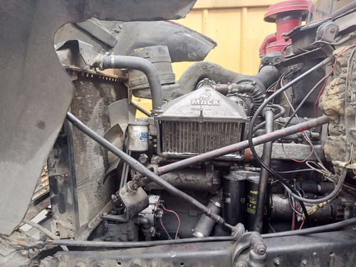 Imagen 16 de 16 de Mack R-600 Chuto