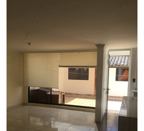 Hermosa Casa De Venta San Rafael (valle De Los Chillos) Negociable