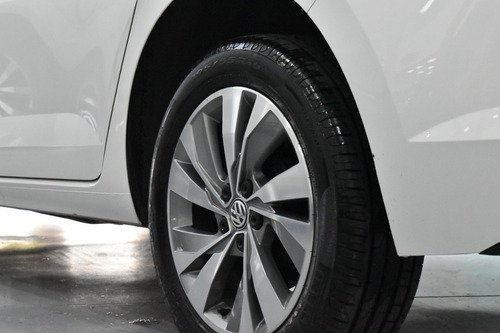 Imagen 6 de 15 de Volkswagen Polo 1.6 Msi Highline At 2019