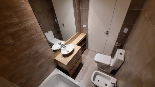 Luminoso 3 Ambientes (66 M²) Con Orientación Norte Y 2 Baños