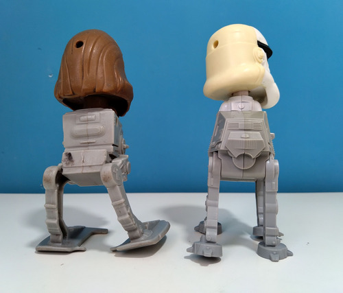 Set Muñecos Star Wars X 2 (storm Tropper Y Chewbacca)2008 (Usado)