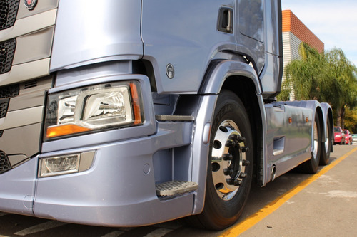 Imagem 11 de 12 de Scania R450 6x2 Azul (lilas) 2020