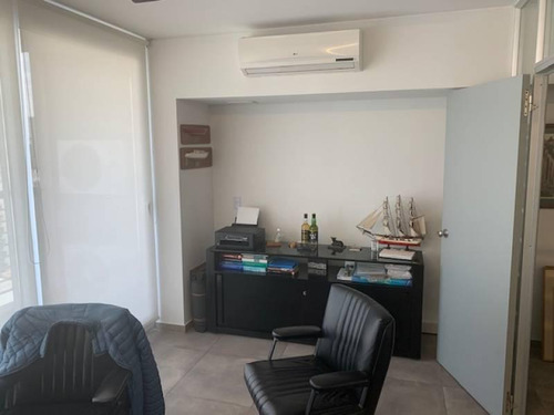 Venta Of.104m2 C/ Enorme Cochera - Piso Alto - Libertador Y Juramento