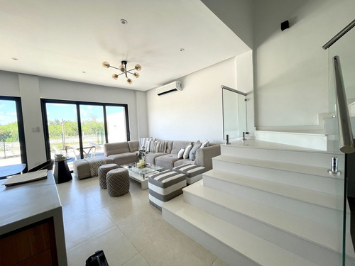 Villa En Alquiler En Ciudad Las Canas