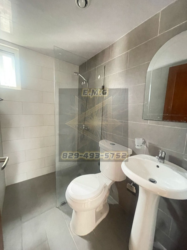 Elegante Residencial En La Hispanoamericana Tipo Resort