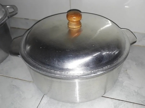 Imagen 5 de 8 de Olla 5 Litros Aluminio Fundido Tipo Essen 5,5mm Espesor