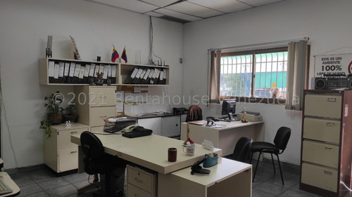 Galpón En Venta Ubicado En Zona Industrial Soco La Victoria, Fvina 22-12781