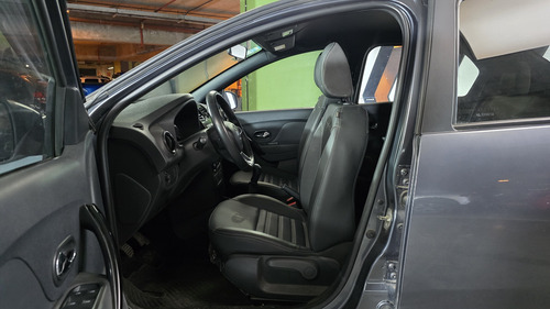 Renault Logan 1.6 Intens