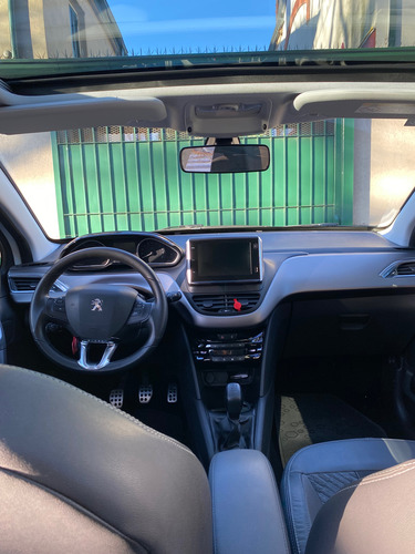 Peugeot 208 1.6 Feline