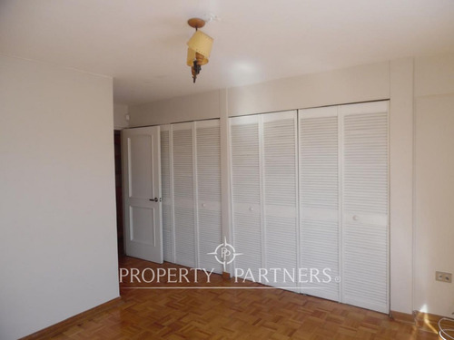 Arriendo Departamento De 3 Dormitorios En Jardines...