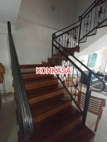 Konkasa Vende Town House Vía El Castaño. Maracay
