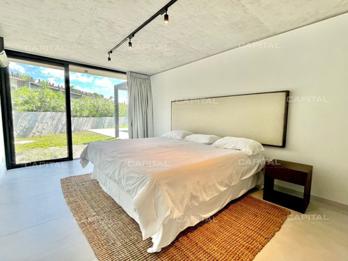 Imagen 18 de 30 de Apartamento De Cuatro Dormitorios En Frente Al Mar En Venta, Punta Ballena - Punta Ballena Solanas