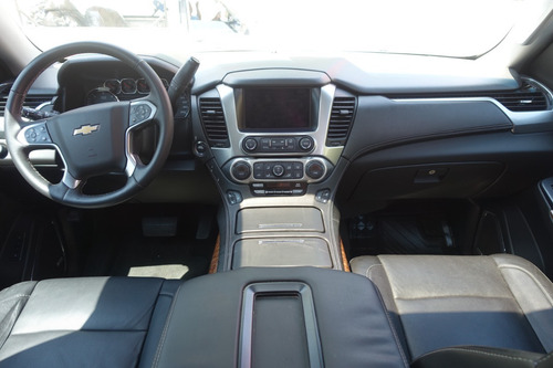 Imagen 5 de 13 de Chevrolet Suburban Ltz 2015