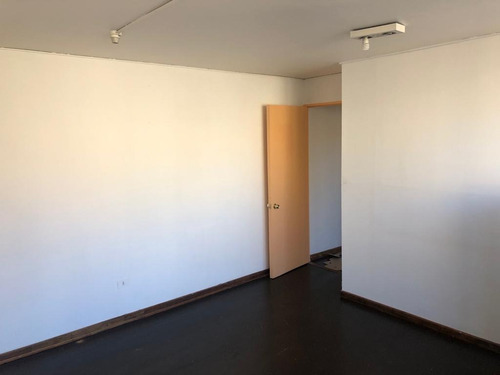 Oficina En Pleno Centro Cívico De Valparaíso 3 Privados