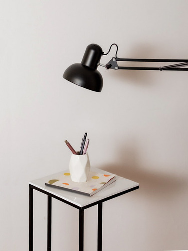 Imagen 6 de 10 de Mesa De Arrim Simil Marmol Con Est. Hierro Minimalista
