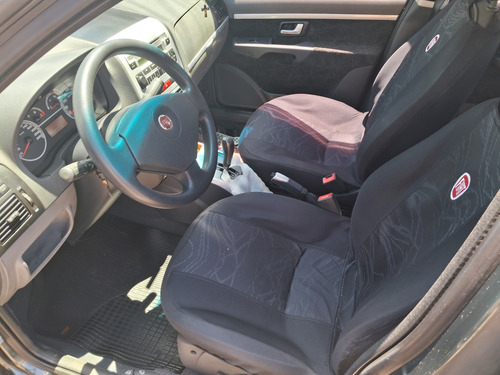 Fiat Siena 1.8 Hlx Flex Dualogic 4p
