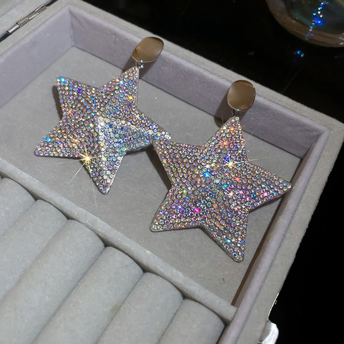 Pendientes Con Colgante De Pétalos De Flores Y Diamantes Con
