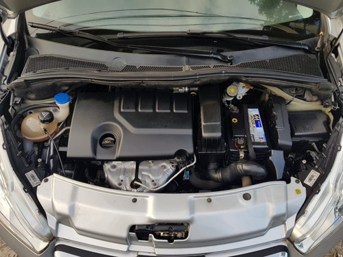 Peugeot 208 Feline Pack Cuir 1.6 Nafta - Año 2013