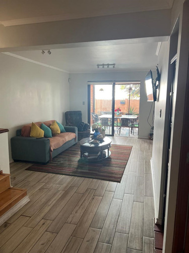 Se Vende Estupenda Casa Esquina Sector San Joaquin