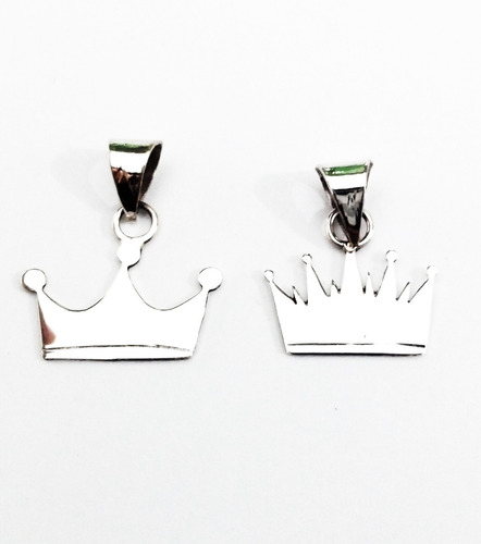 Dije Coronas King And Queen Fabricado En Plata Fina.925 